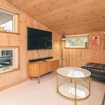 Hébergement de vacances Coastal With A Hot Tub