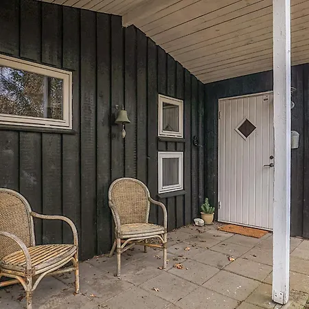 Coastal With A Hot Tub Hébergement de vacances Hals