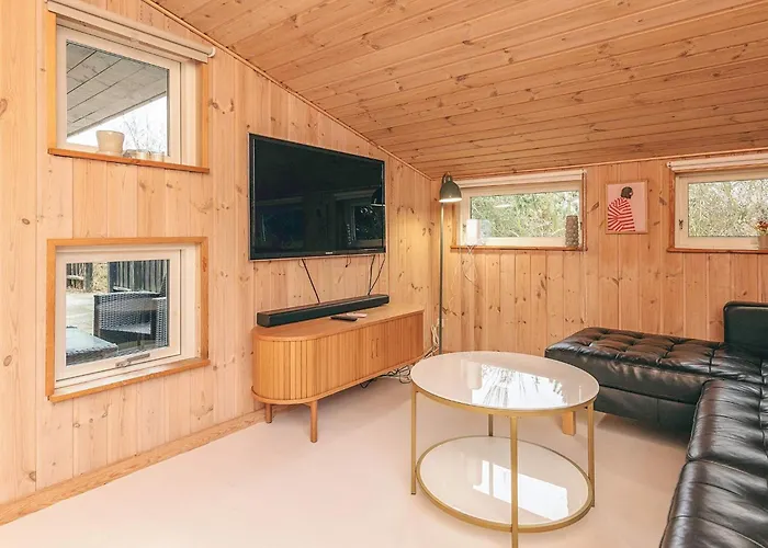 Hébergement de vacances Coastal With A Hot Tub